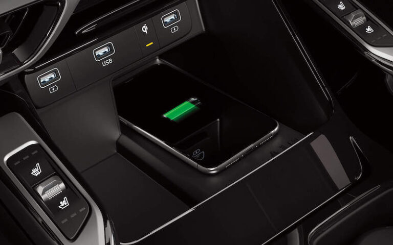 kia sorento hybrid wireless charging feature