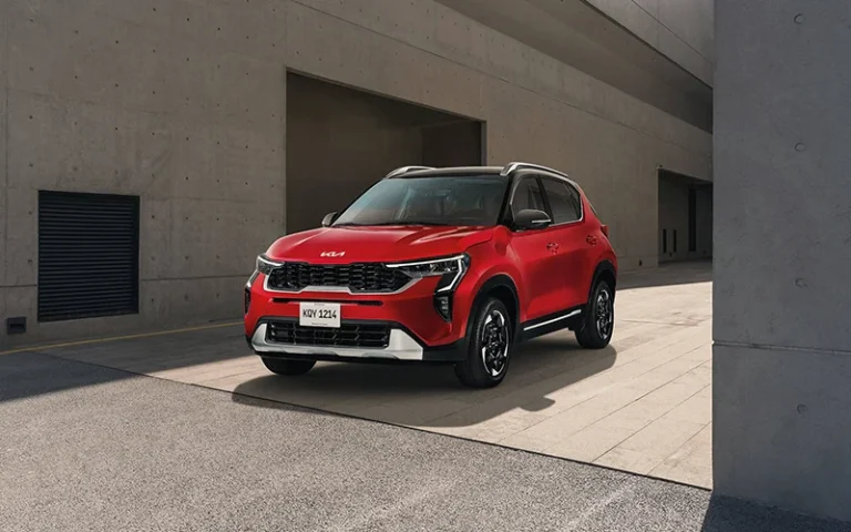 kia sonet red front angle