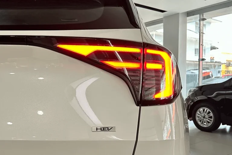 Kia Sportage Hybrid Trinidad Tail Light