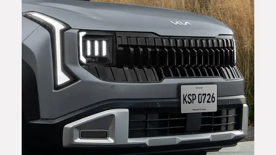 2027 Kia Seltos LED headlight and daytime running light